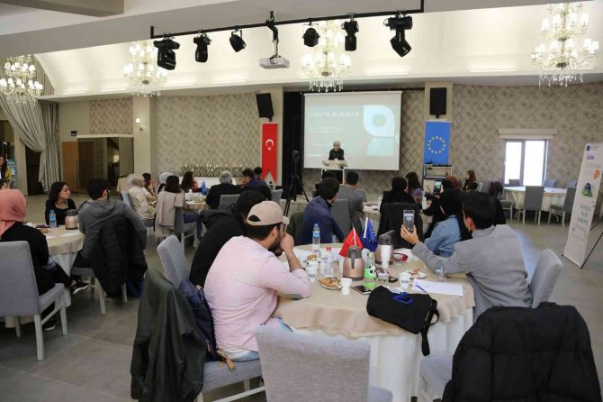 İ̇klim Ve Gençlik Forumu Yapıldı