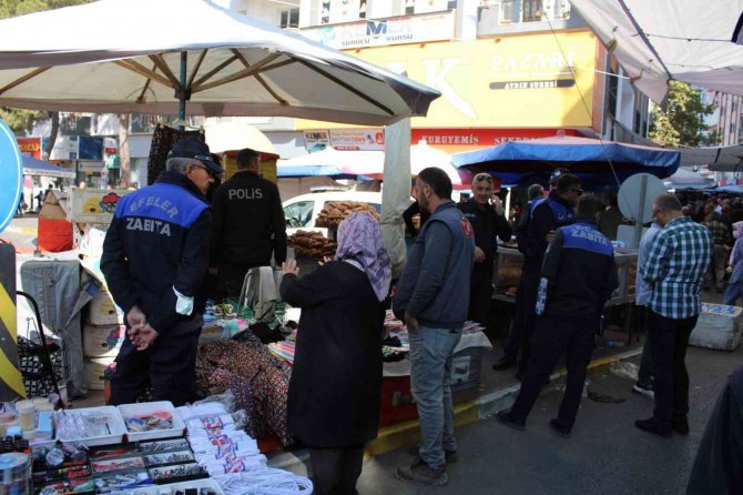 Kaldırıma Poşet İçerisinde Bırakılan Silah Polis Alarma Geçirdi