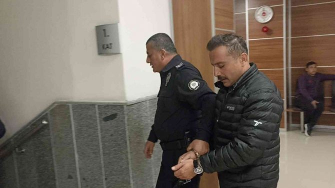 13 Öğrencinin Bulunduğu Dolmuşu Kurşunlamıştı, İlk Mahkemesinde Tutuklandı