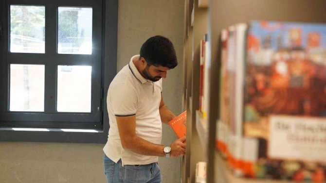 Yıldırım’ın 2’nci Uyumayan Kütüphanesi Açıldı