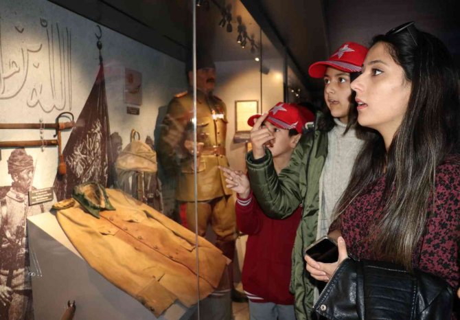 Çanakkale Savaşları Mobil Müzesi Van’da