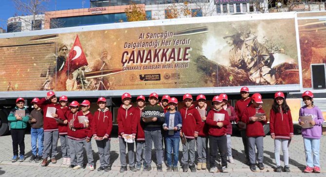 Çanakkale Savaşları Mobil Müzesi Van’da