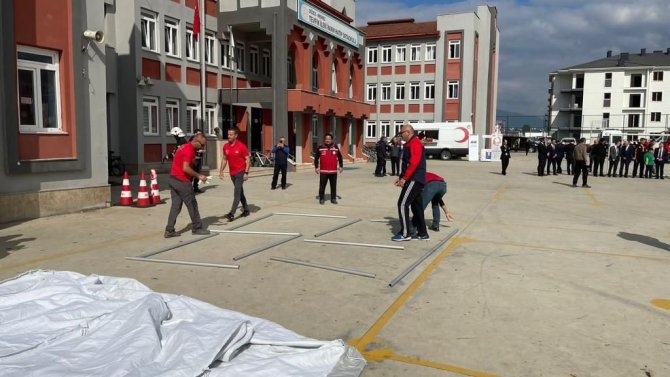 Düzce’de 75 Bin Kişilik Tatbikat Yapıldı