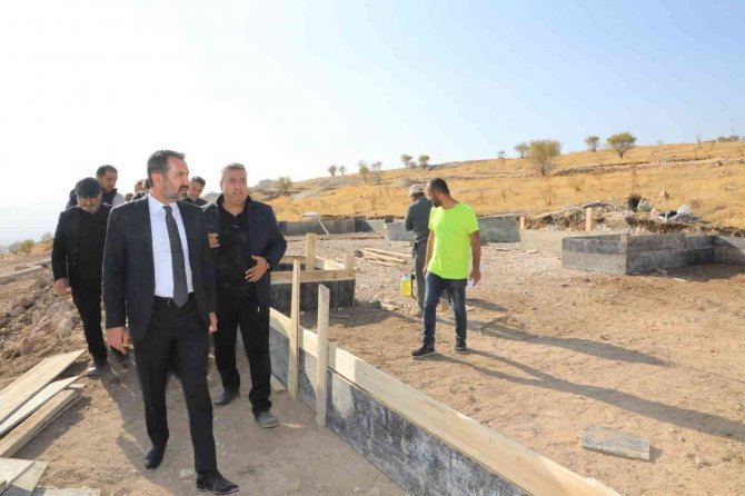 Başkan Şerifoğulları, Kent Genelinde Devam Eden Çalışmaları İnceledi
