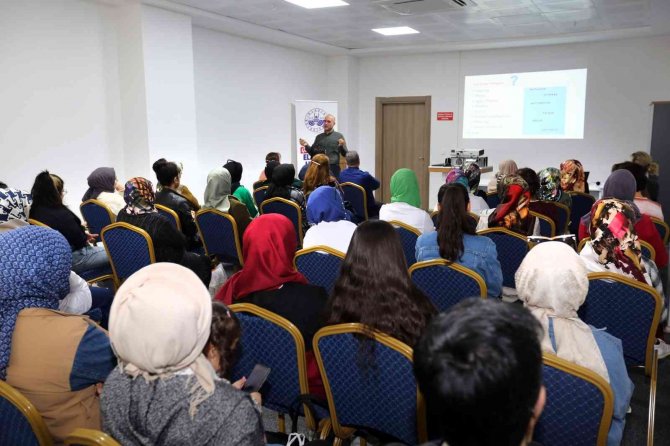 Ebegem’den Kariyer Planlama Ve İş Arama Becerileri Eğitimi