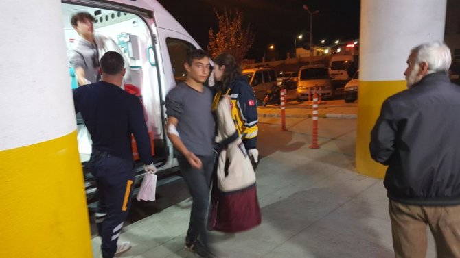 Erzincan’da Gıda Zehirlenmesi: 20 Öğrenci Hastaneye Kaldırıldı