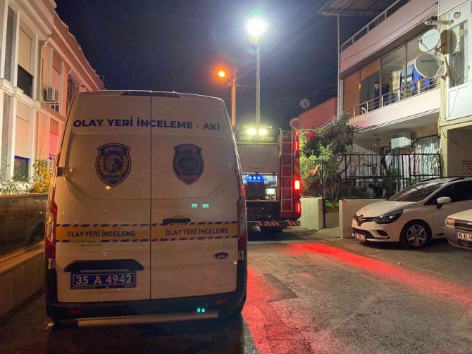 İ̇zmir’de Evde Çıkan Yangında 1 Kişi Hayatını Kaybetti