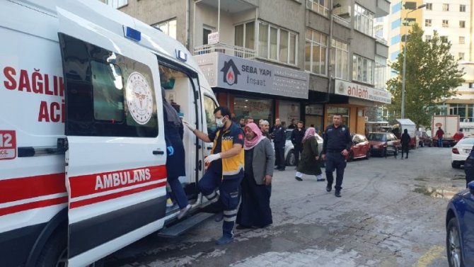 Kayseri’de Ev Yangını: 1 Kişi Dumandan Etkilendi