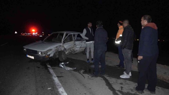 Ters Yöne Giren Ehliyetsiz Ve Alkollü Sürücü Trafikte Dehşeti Yaşattı: 3 Yaralı