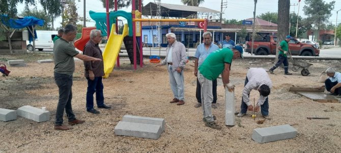 Kozan Merkez Ve Kırsaldı 22 Park Yapıldı