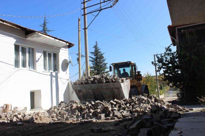 Hamidiye Mahallesi’ne Kilit Parke Taşı