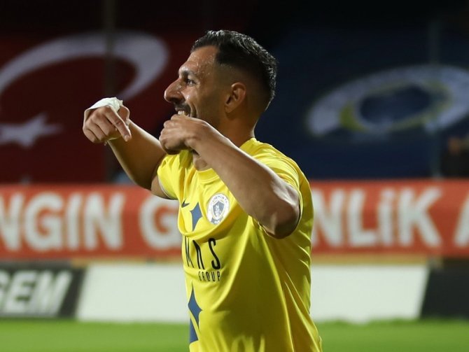 Menemen Fk’de Ali Özgün Fırtınası