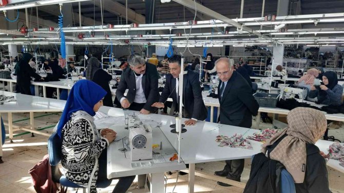 Mesleki Eğitim Merkezi Öğrencileri Üretmeye Devam Ediyor