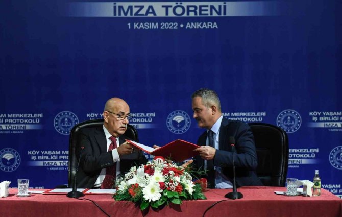 Bakan Özer: “Yıl Sonuna Kadar Türkiye’de Kapalı Hiçbir Köy Okulu Kalmayacak”