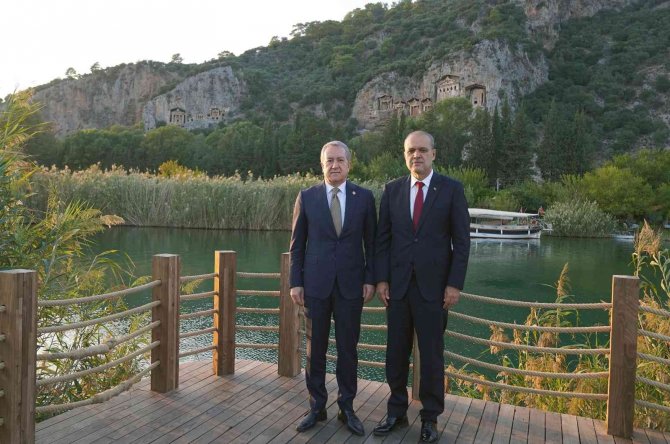 Mhp Genel Başkan Yardımcısı Ortaca Belediye Başkanı Uzundemir’ Ziyaret Etti