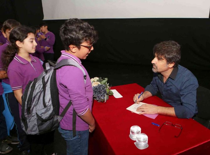 Toprak Işık Çocukların Söyleşi Konuğu Oldu