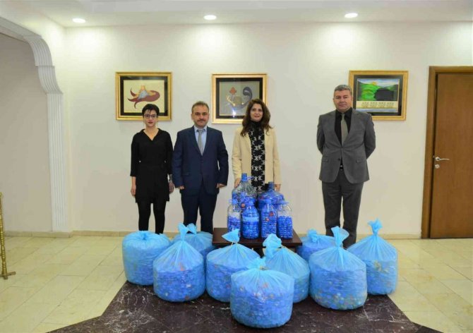 “Sıfır Atık” Projesine Plastik Kapak Desteği