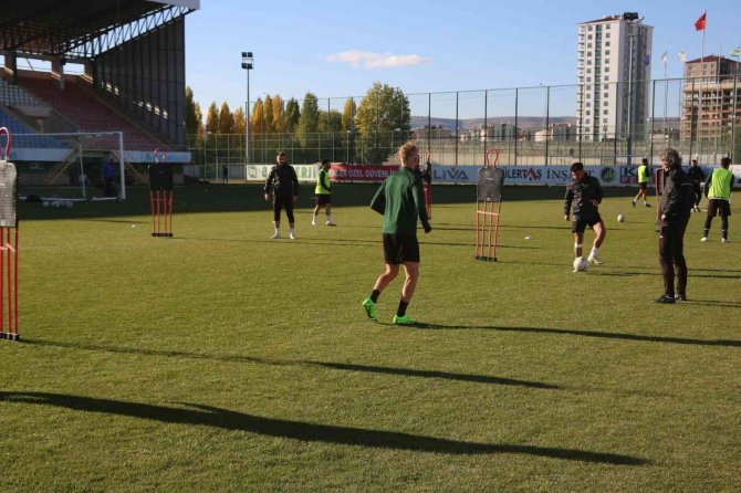 Sivas Belediyespor, Tarsus İ̇dmanyurdu Maçına Hazırlanıyor