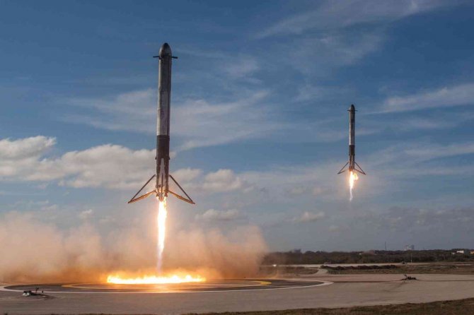 Spacex’in Falcon Heavy Roketi 2019’dan Bu Yana İlk Kez Uzaya Fırlatıldı