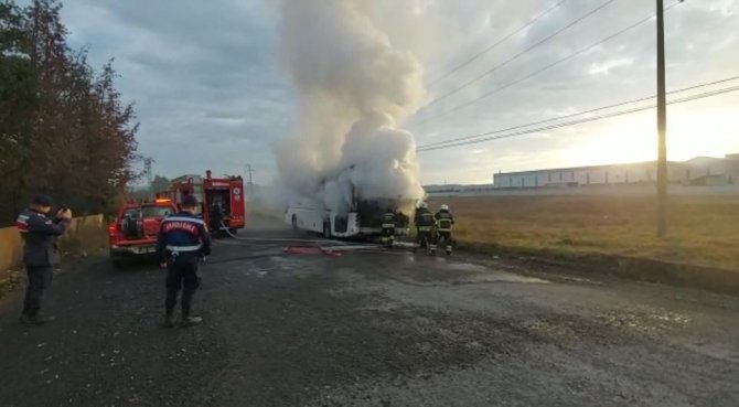 Tekirdağ’da İşçi Otobüsü Yandı