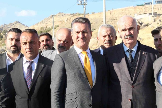 Sarıgül, Şırnak Cezaevi Önünde ’Af’ Çağrısında Bulundu