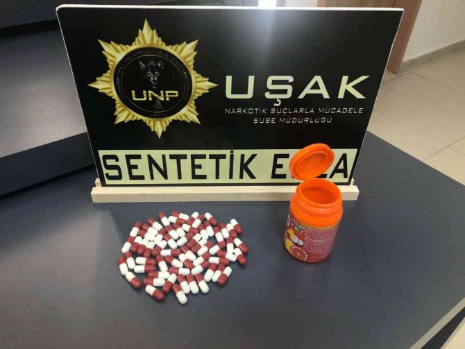 Uşak’ta 2 Uyuşturucu Taciri Tutuklandı