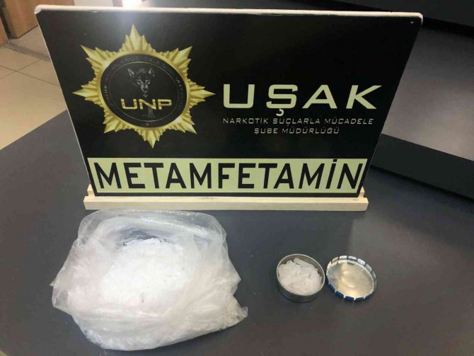Uşak’ta 2 Uyuşturucu Taciri Tutuklandı