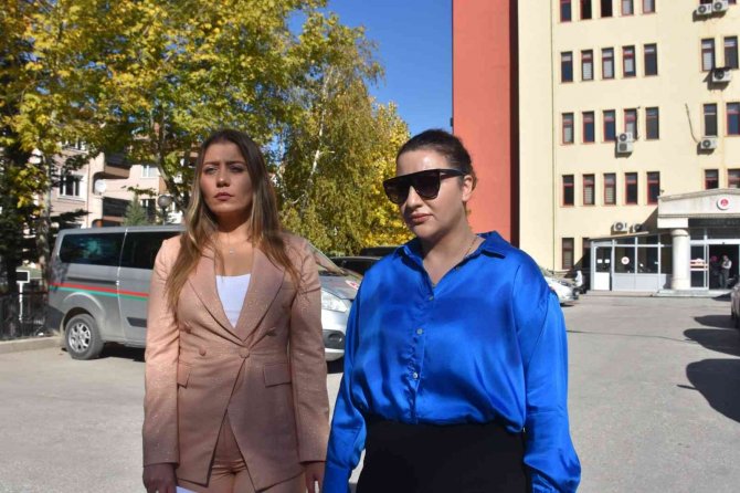 Avukat Koca Eşini Darp Edip Hastanelik Etti