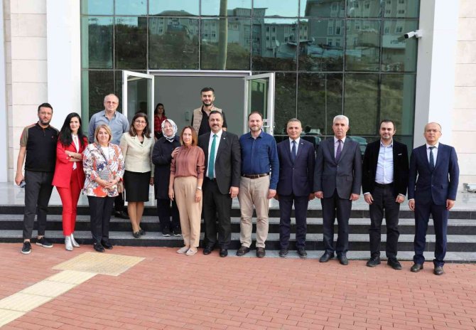 Alkü’de, ’İ̇tina İle Yaşamak" Konferansı