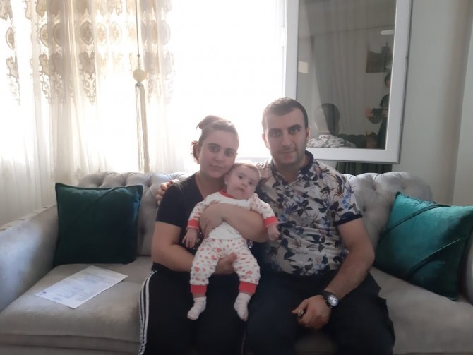 Sma Hastası Arya Bebeğin Yardım Kumbarasını Çaldılar