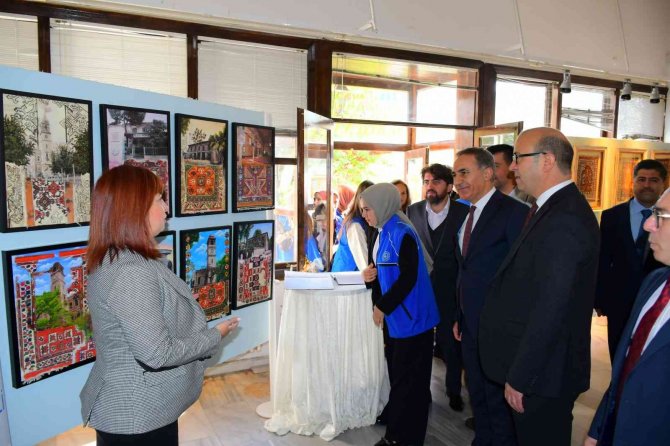 Balıkesir’in 100 Yıllık Halıları Balıkesir’de Sergilendi