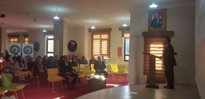 Bayburt’ta “Özel Eğitim Farkındalık Seminerleri” Başladı