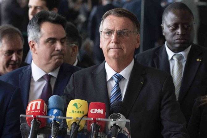 Brezilya’da Seçimleri Kaybeden Bolsonaro İki Gün Sonra Sessizliğini Bozdu