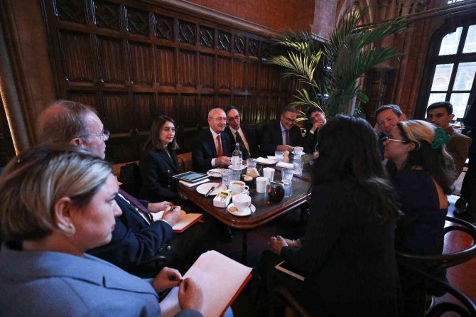 Chp Lideri Kılıçdaroğlu, Londra’da Creative Uk Yöneticileriyle Bir Araya Geldi