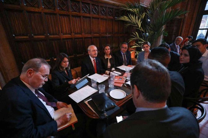 Chp Lideri Kılıçdaroğlu, İ̇ngiltere’de Teknoloji Yatırımı Yapan Şirket Yetkilileriyle Buluştu