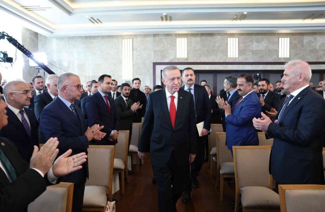 Cumhurbaşkanı Erdoğan "Şut Ve Gol: Türk Futbol Tarihi" Sergisinin Açılışını Yaptı