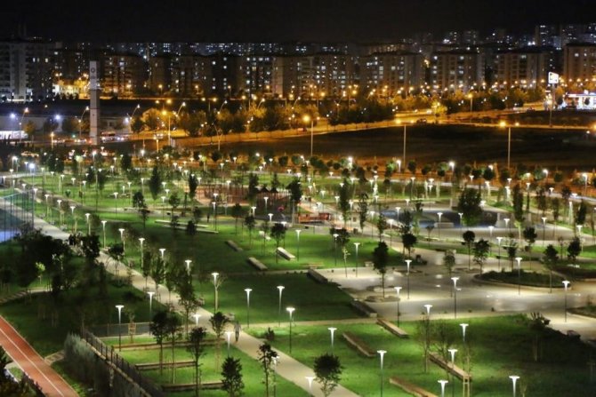 Bağlar Belediyesi İlçeye 43 Ayda 11 Park Kazandırdı