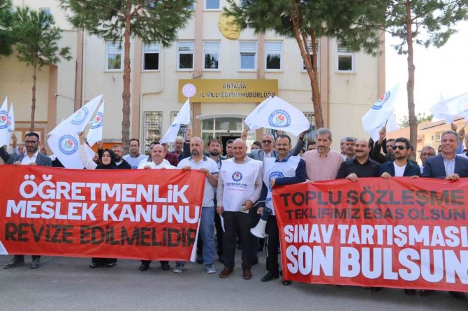 Eğitim Bir Sen’den Meslek Kanunu İçin Revize Talebi