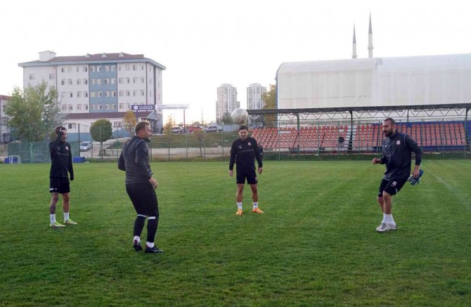 Ümit Karan, Gmg Kastamonuspor İle İlk Antrenmanına Çıktı