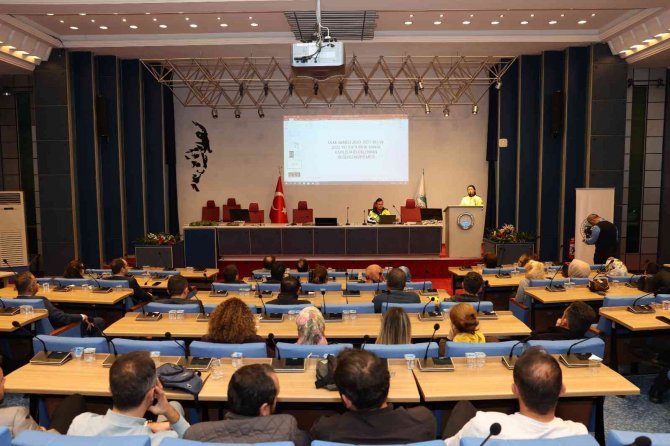 Büyükşehir İle Emniyet İşbirliğinde "Eğitim" Semineri