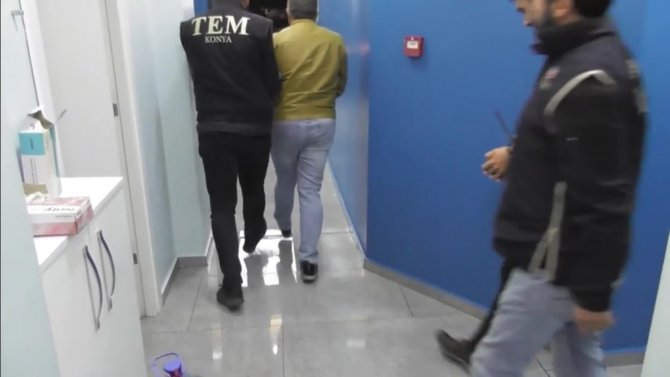 Konya’da Fetö Toplantısına Baskın: 8 Tutuklama