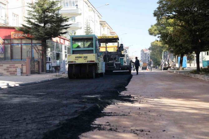 Güzelyurt Mahallesinde Sıcak Asfalt Serim Tamamlandı