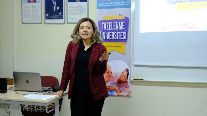 Sivas Cumhuriyet Üniversitesi’nde “Tazelenme Üniversitesi” Açıldı