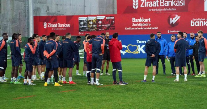 Başakşehir, Hearts Maçına Hazır
