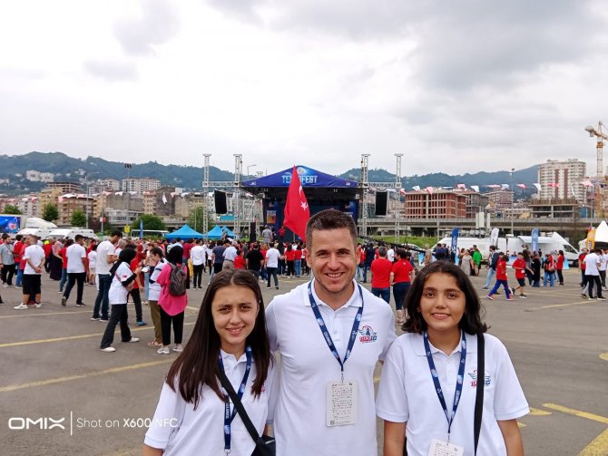 Yunus Emre Ortaokulu Öğrencileri Çaycuma’yı Temsil Etti