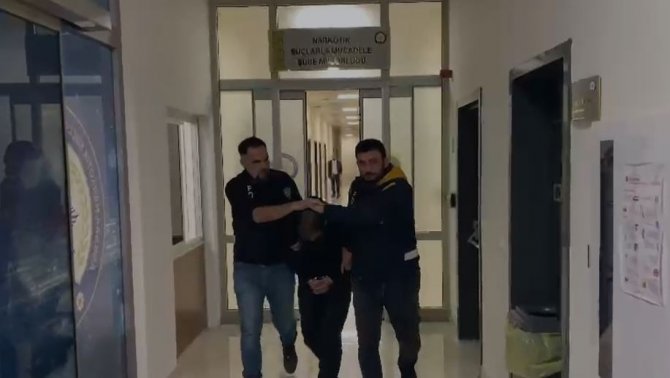 409 Bin Liralık Metamfetamin İle Yakalanan Eski Astsubay Tutuklandı