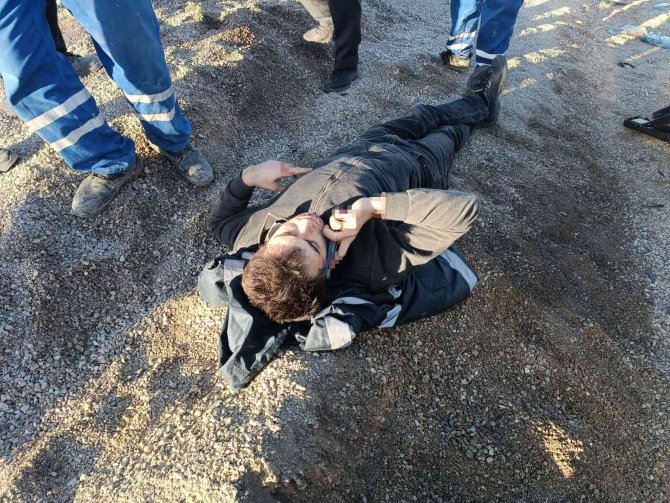 Adıyaman’da Otomobil Şarampole Devrildi: 1 Yaralı