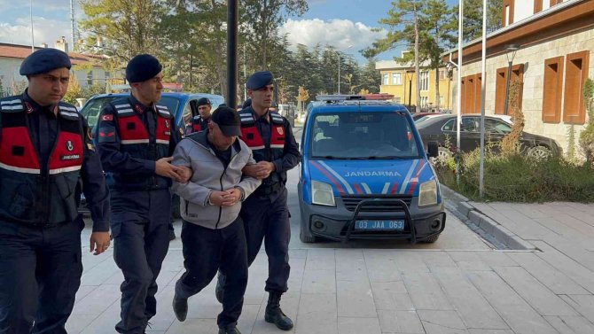 2 Kişinin Silahla Vurulduktan Sonra Yakıldığı Olayda Gözaltına Alınanlar Adliyeye Çıkarıldı