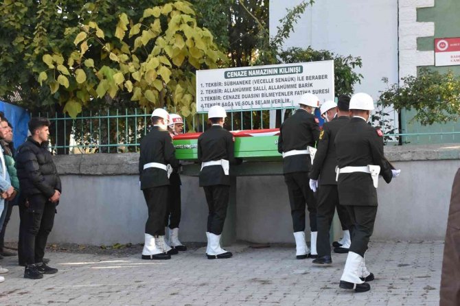Askerden İzinli Olarak Geldi, Babasını Hastaneye Götürürken Kazada Can Verdi