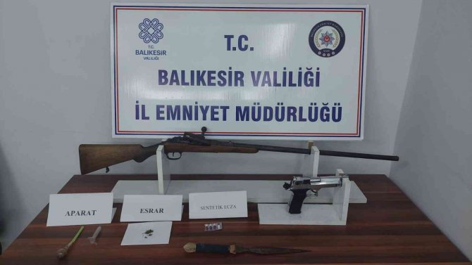 Balıkesir’de Polisten Uyuşturucu Ve Kaçak Tütüne Geçit Yok